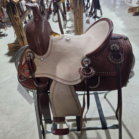 Sandstone Range Roper Style Saddle - 12 Inch